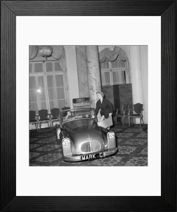 Framed Print : New Bond Minicar Mark C, Convertible with a Villiers Single cylinder 2 stroke engine Framed Print : New Bond Minicar Mark C, Convertible with a Villiers Single cylinder 2 stroke engine