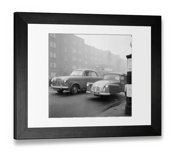 Framed Print : New Bond Minicar Mark C, Convertible with a Villiers Single cylinder 2 stroke engine