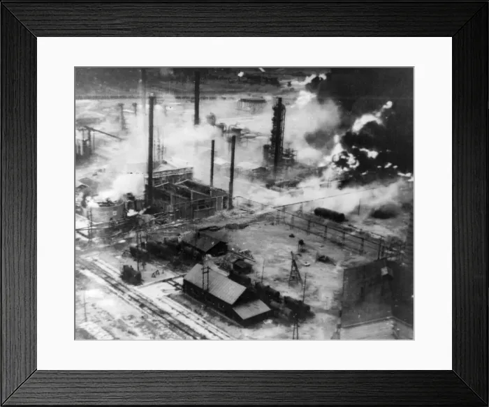 Framed Print : An attack on oilfields at PloieEti by US 9th Air Force Liberator bombers. 1st August 1943