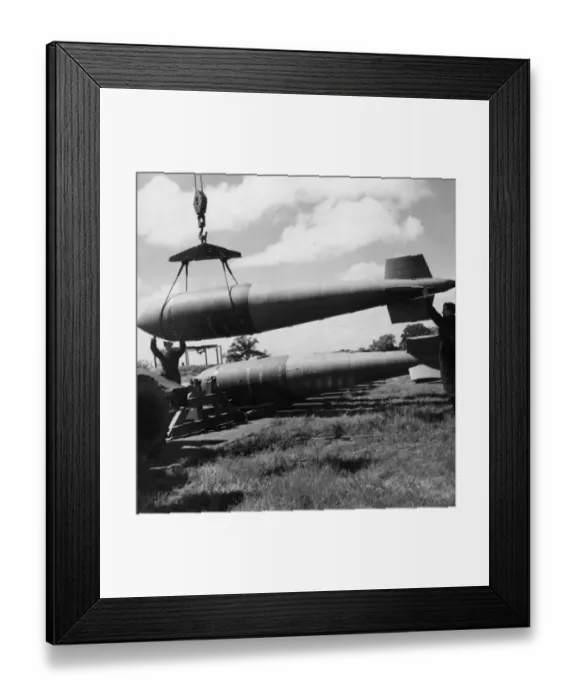 Framed Print : The RAF 12000 lb Tallboy bomb, the first completely streamlined
