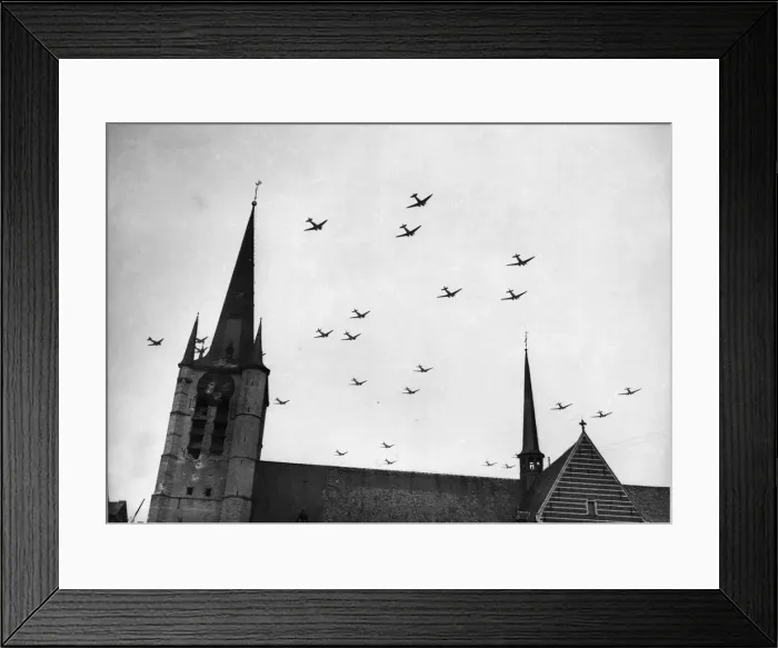 Framed Print : Thousands of Allied aircraft which took part in the 1st Airborne Army Framed Print : Thousands of Allied aircraft which took part in the 1st Airborne Army
