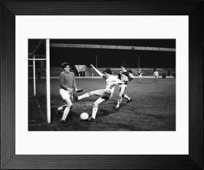 Framed Print : Cambridge City Schoolboys v St Albans, match action, Monday 8th November 1965 Framed Print : Cambridge City Schoolboys v St Albans, match action, Monday 8th November 1965