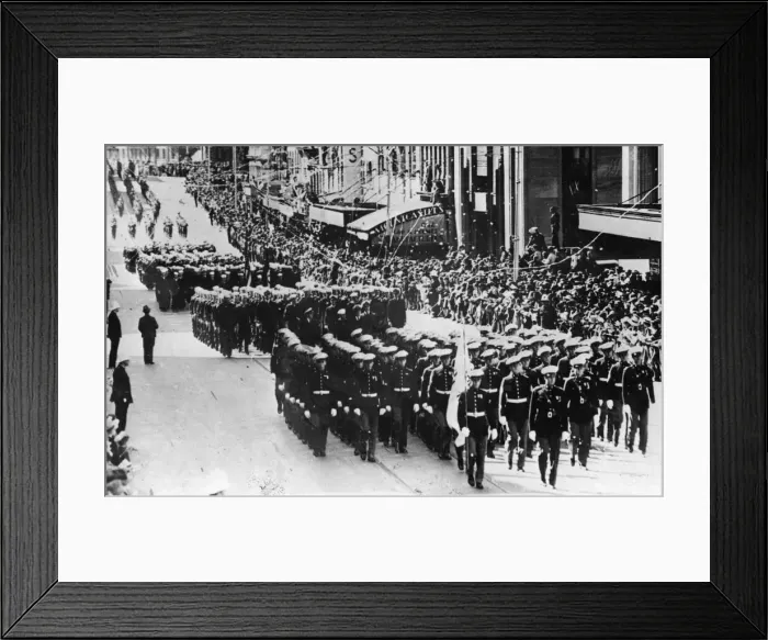 Framed Print : Confetti showers upon US Sailors and Marines who march with men of the Australian Navy Framed Print : Confetti showers upon US Sailors and Marines who march with men of the Australian Navy