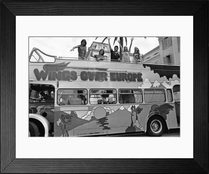 Framed Print : Paul McCartney and his wife Linda in Paris, France, with other members of the group Wings Framed Print : Paul McCartney and his wife Linda in Paris, France, with other members of the group Wings