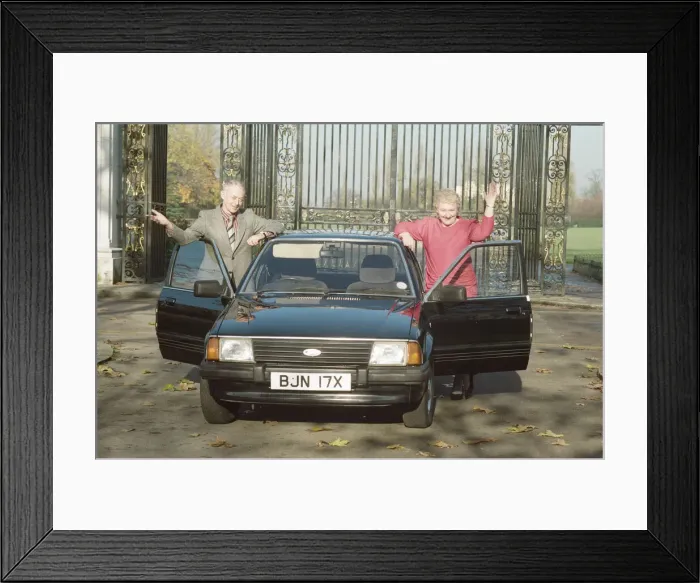Framed Print : Irene Bean from Blackpool, who has won a Ford Escort Ghia which used to belong to