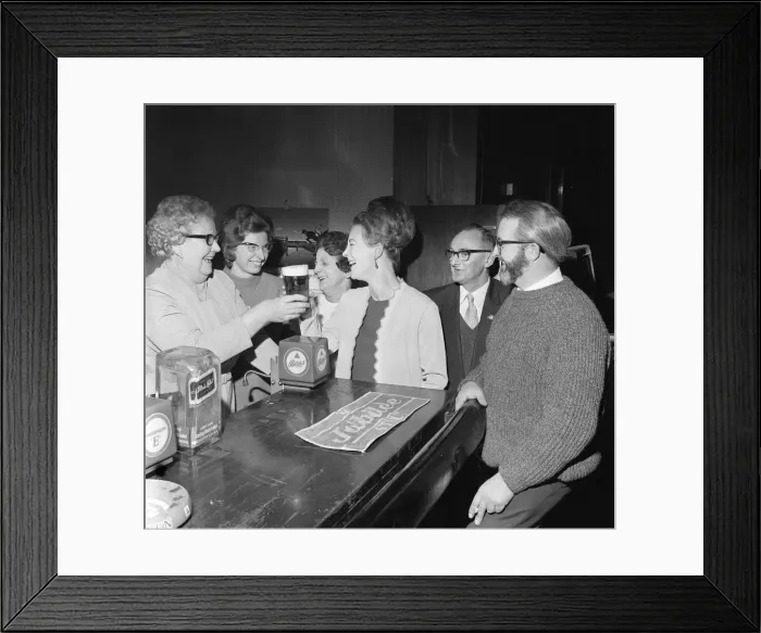 Framed Print : Life Long Barmaid Retires, Middlesbrough, 1973