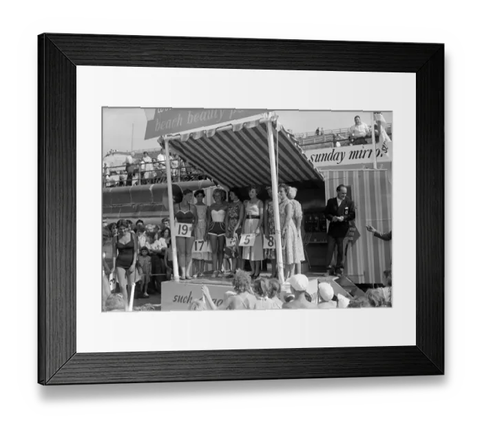 Framed Print : Womans Sunday Mirror suntan competition at Margate, Kent. August 1955