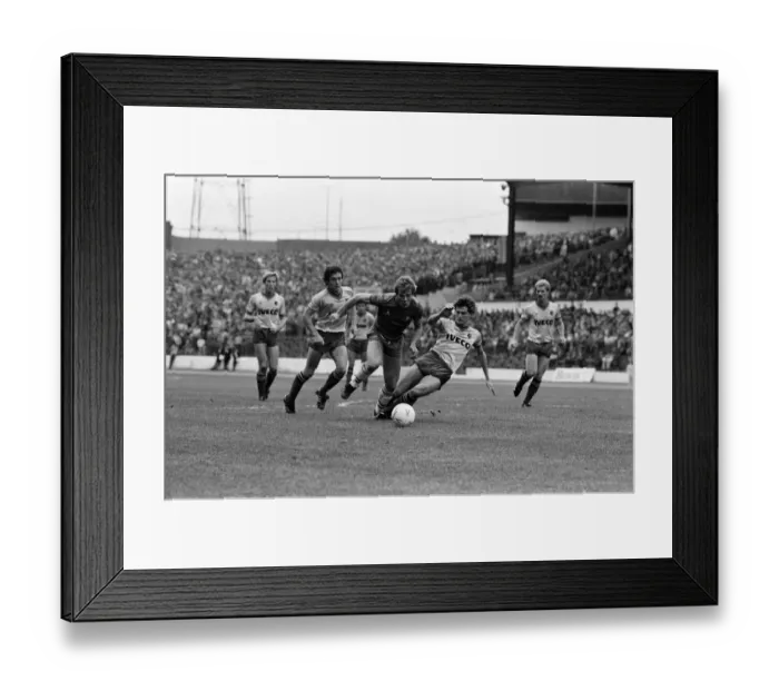 Framed Print : Chelsea 2 - 3 Watford, League Division One match held at Stamford Bridge Framed Print : Chelsea 2 - 3 Watford, League Division One match held at Stamford Bridge