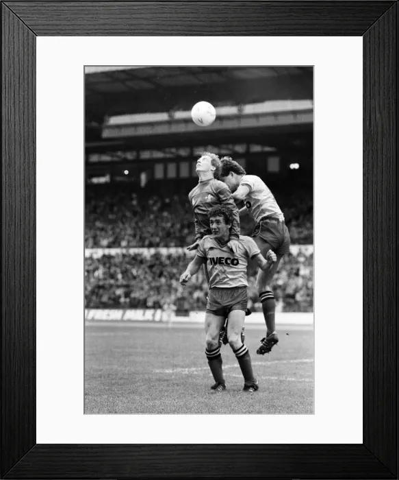 Framed Print : Chelsea 2 - 3 Watford, League Division One match held at Stamford Bridge Framed Print : Chelsea 2 - 3 Watford, League Division One match held at Stamford Bridge