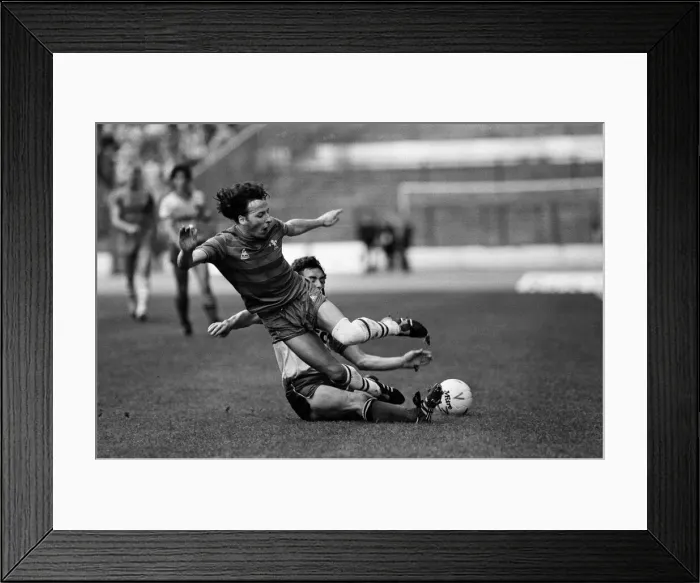 Framed Print : Chelsea 2 - 3 Watford, League Division One match held at Stamford Bridge Framed Print : Chelsea 2 - 3 Watford, League Division One match held at Stamford Bridge