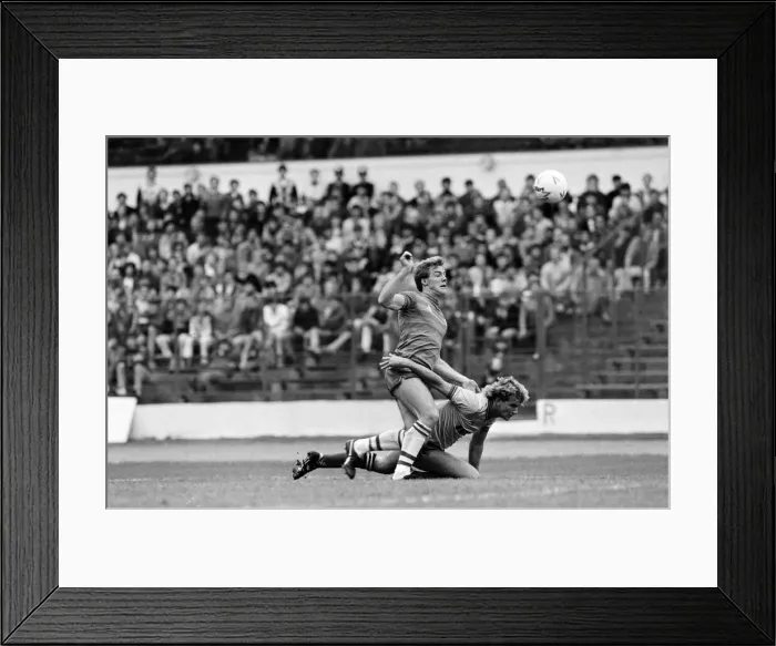 Framed Print : Chelsea 2 - 3 Watford, League Division One match held at Stamford Bridge Framed Print : Chelsea 2 - 3 Watford, League Division One match held at Stamford Bridge