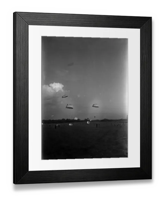 Framed Print : Paratroop Training in Manchester. England. World War Two