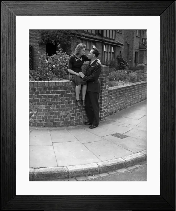 Framed Print : Royal Airforce Flying Officer Alan Preston with his partner Agnes Brown Framed Print : Royal Airforce Flying Officer Alan Preston with his partner Agnes Brown