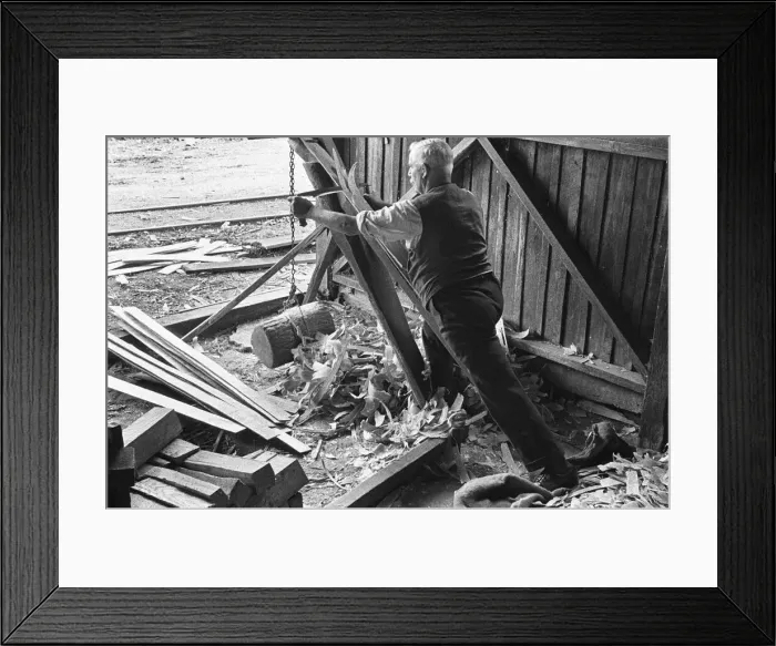 Framed Print : Men at work in a Surrey timber yard, South East England. Circa 1930s Framed Print : Men at work in a Surrey timber yard, South East England. Circa 1930s