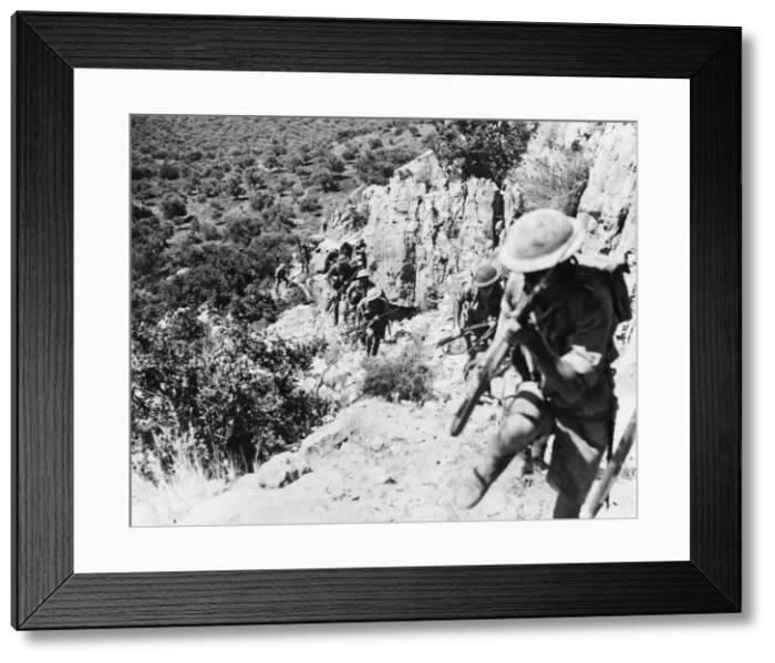 Framed Print : Australian troops set out to occupy a commanding tactical position in Syria Framed Print : Australian troops set out to occupy a commanding tactical position in Syria