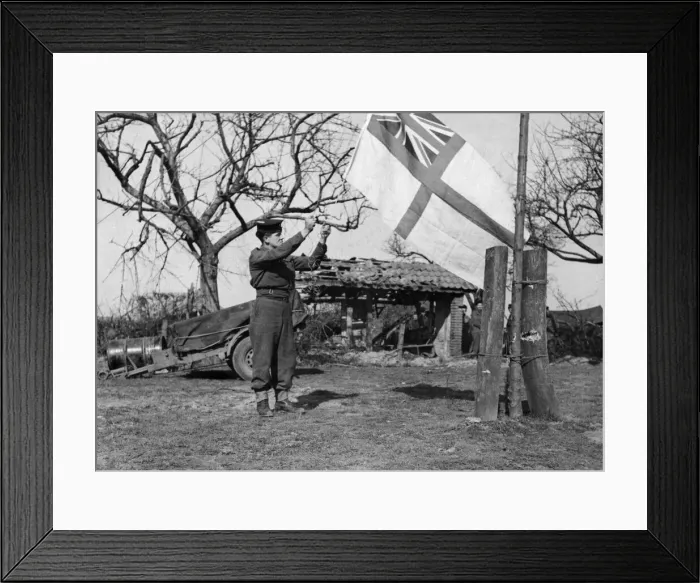 Framed Print : On 24th March 1945 it was announced that Allied Forces under Field Marshall Bernard Framed Print : On 24th March 1945 it was announced that Allied Forces under Field Marshall Bernard