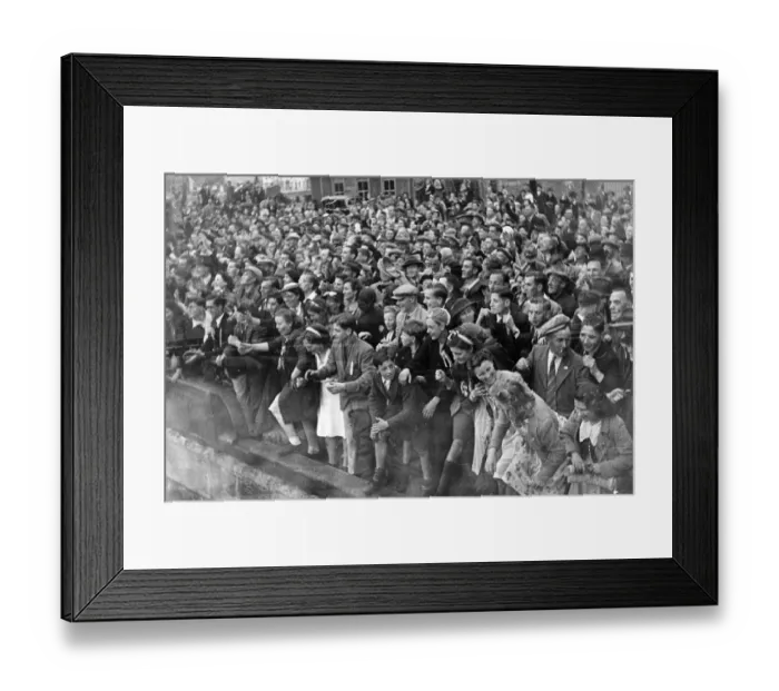 Framed Print : People welcome a liberation ship in Guernsey. May 1945 Framed Print : People welcome a liberation ship in Guernsey. May 1945