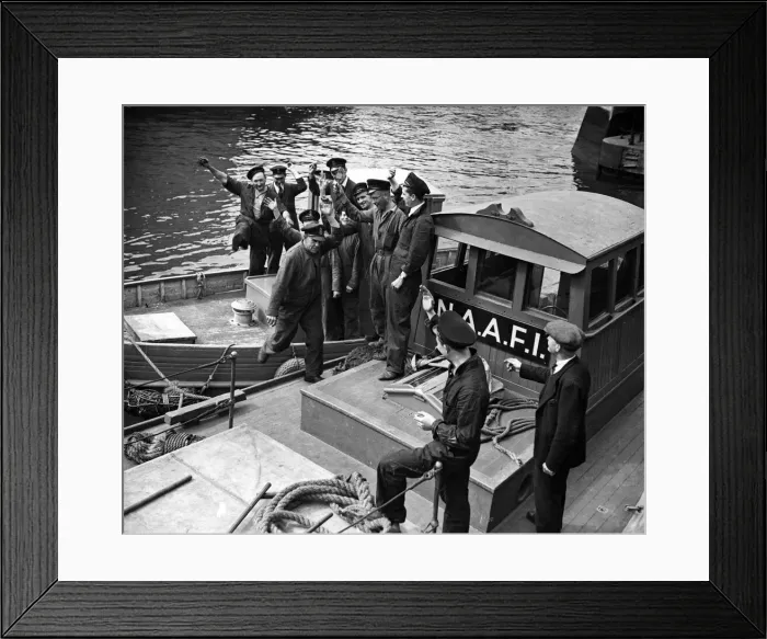 Framed Print : Mr Nicholas John Gribble, Captain Jack, 65 years old Framed Print : Mr Nicholas John Gribble, Captain Jack, 65 years old
