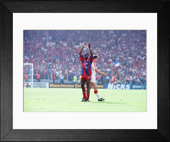 Framed Print : Crystal Palace 3-3 Manchester United, FA Cup Final, Wembley Stadium Framed Print : Crystal Palace 3-3 Manchester United, FA Cup Final, Wembley Stadium