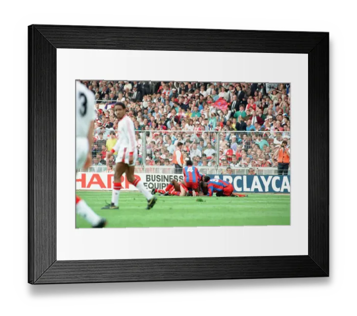 Framed Print : Crystal Palace 3-3 Manchester United, FA Cup Final, Wembley Stadium