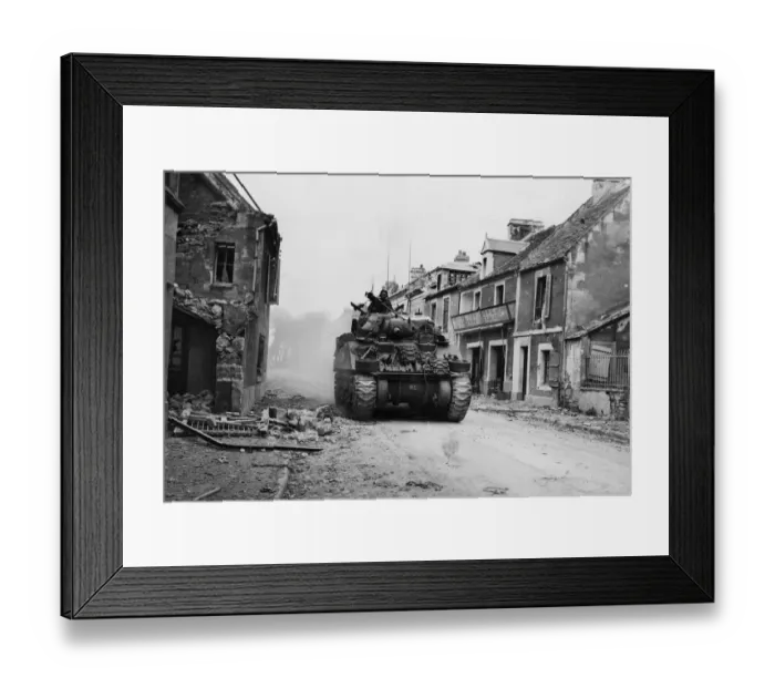 Framed Print : Lorries, Bren Carriers and despatch riders all fork part of this long convoy of Canadian Framed Print : Lorries, Bren Carriers and despatch riders all fork part of this long convoy of Canadian