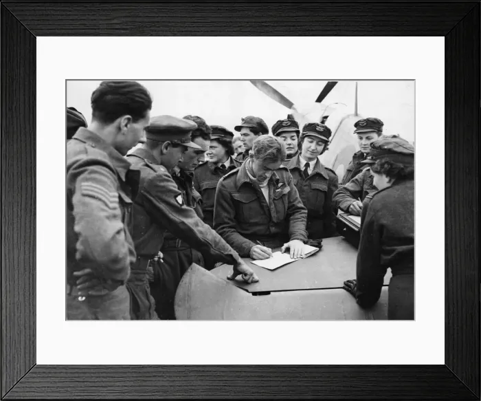 Framed Print : WaF Officers of the Photographic Interpretation Branch in Italy visited the much damaged Framed Print : WaF Officers of the Photographic Interpretation Branch in Italy visited the much damaged