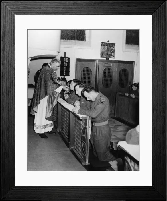 Framed Print : Father Devine with the British 7th Armoured Division, holds mass in a Roman Catholic Framed Print : Father Devine with the British 7th Armoured Division, holds mass in a Roman Catholic