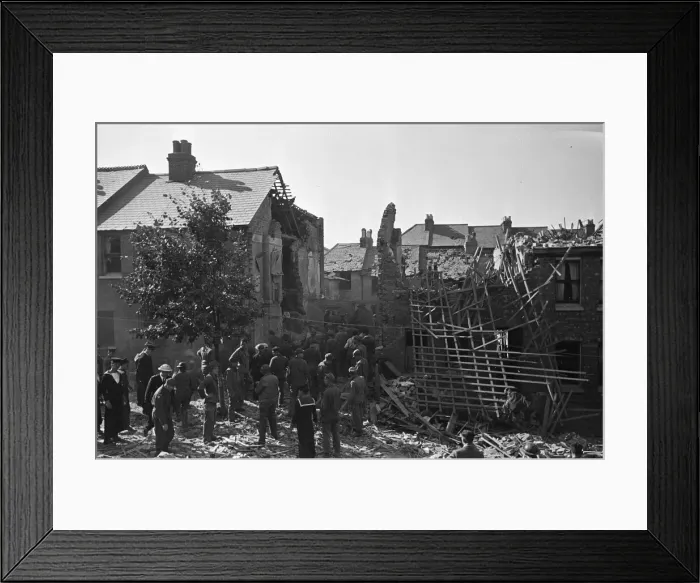 Framed Print : The scene at No. 38 Dudley Road, Folkestone when a shell fired from the German batteries Framed Print : The scene at No. 38 Dudley Road, Folkestone when a shell fired from the German batteries