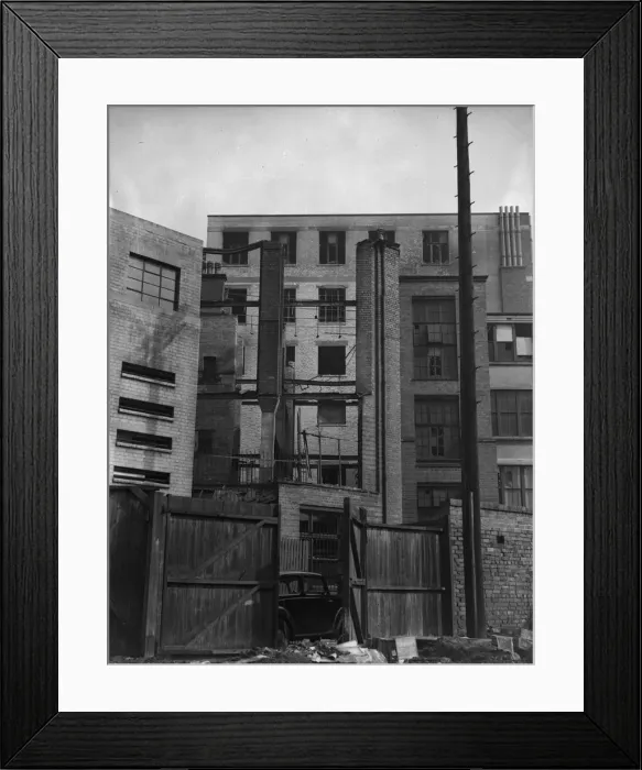 Framed Print : The burnt out shell of Carlton House, High Street, Birmingham following the an air raid Framed Print : The burnt out shell of Carlton House, High Street, Birmingham following the an air raid