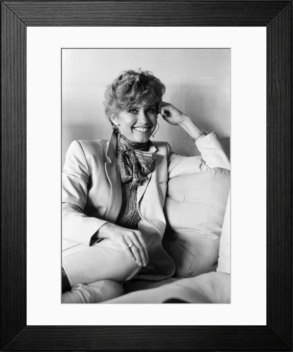 Framed Print : Actress Olivia Newton John. 27th September 1981 Framed Print : Actress Olivia Newton John. 27th September 1981