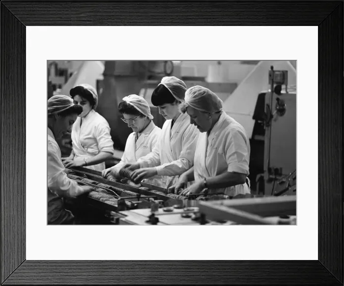 Framed Print : McVitie & Price Biscuit Factory, Harlesden, London, Tuesday 15th February 1966 Framed Print : McVitie & Price Biscuit Factory, Harlesden, London, Tuesday 15th February 1966