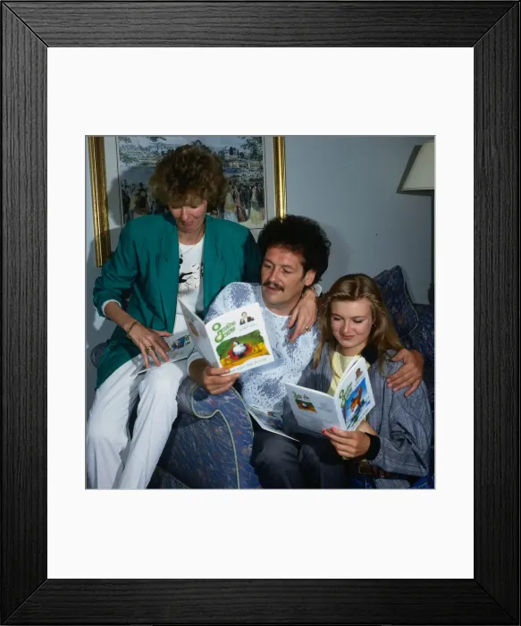 Framed Print : Bobby Ball and family at home with books September 1988 Framed Print : Bobby Ball and family at home with books September 1988