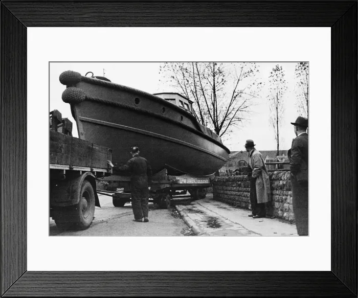 Framed Print : Naval liberty boats completed in a yard in Nottingham before its launch on the Trent Framed Print : Naval liberty boats completed in a yard in Nottingham before its launch on the Trent