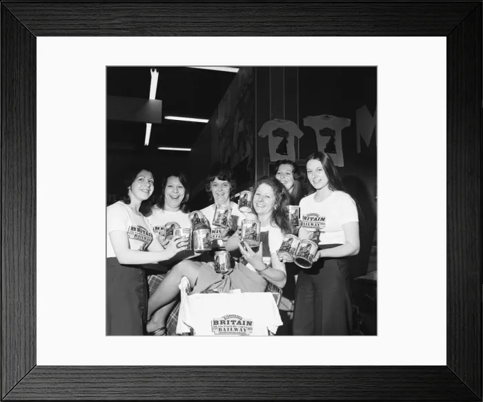 Framed Print : Hintons sell canned steam. Circa 1975 Framed Print : Hintons sell canned steam. Circa 1975