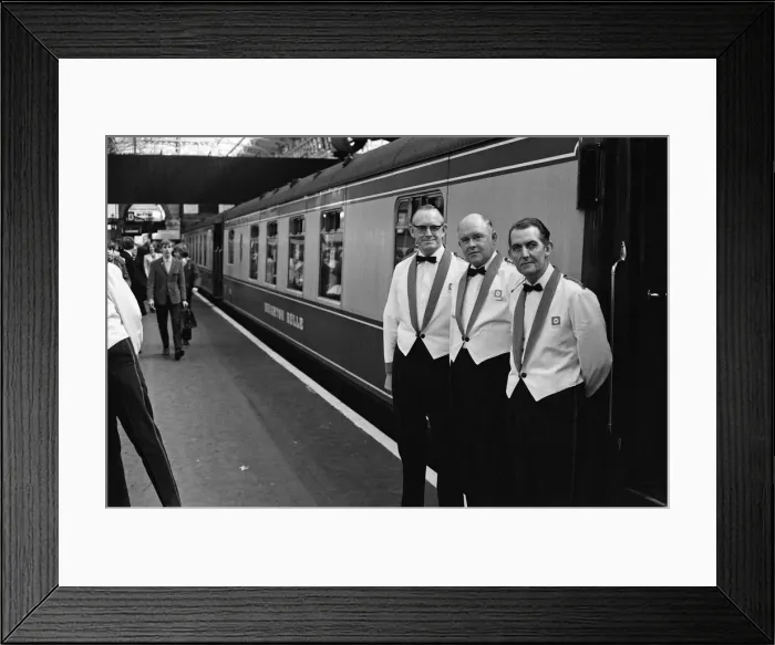 Framed Print : The Brighton Belle will bow out in style with eight runs between London and Brighton Framed Print : The Brighton Belle will bow out in style with eight runs between London and Brighton