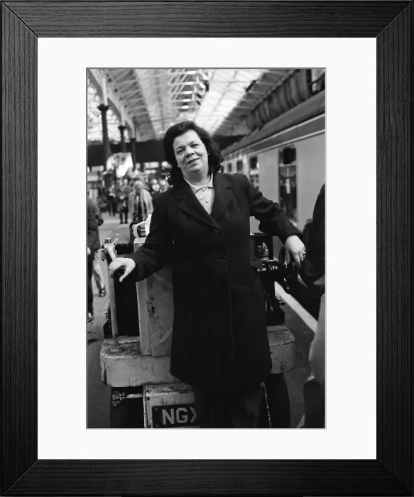 Framed Print : The Brighton Belle will bow out in style with eight runs between London and Brighton Framed Print : The Brighton Belle will bow out in style with eight runs between London and Brighton