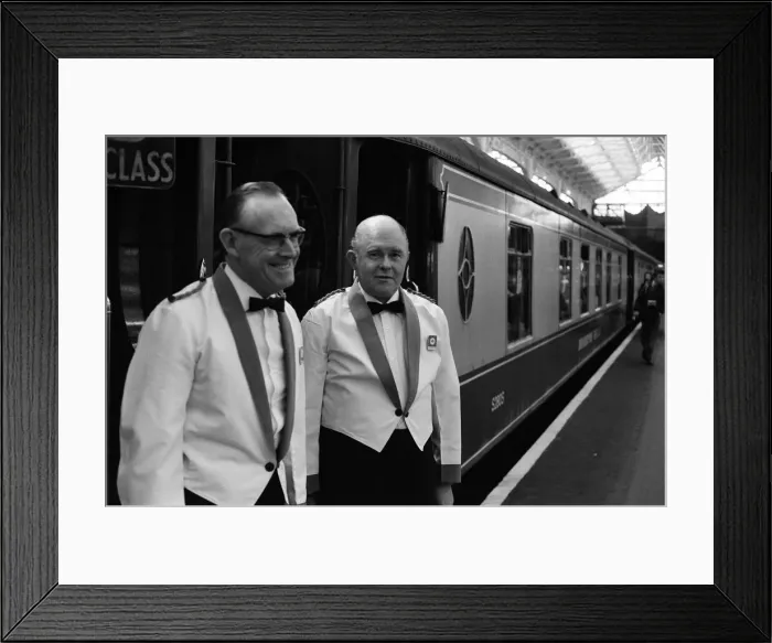 Framed Print : The Brighton Belle will bow out in style with eight runs between London and Brighton Framed Print : The Brighton Belle will bow out in style with eight runs between London and Brighton