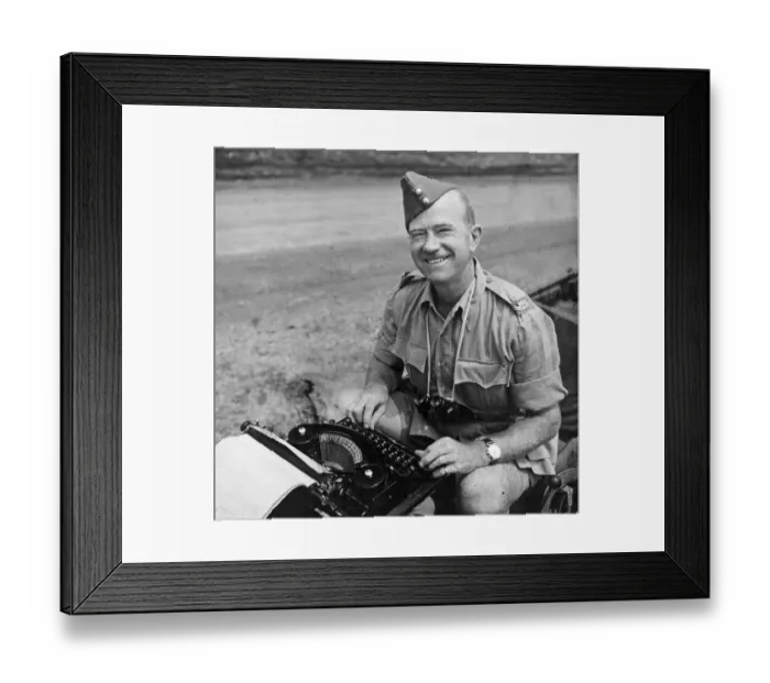 Framed Print : Picture shows Daily Mirror War Correspondent, T. E. A Healy