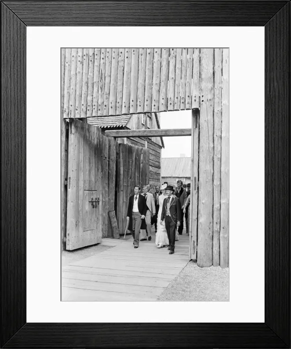 Framed Print : Prince and Princess of Wales tour of Canada in June 1983 Framed Print : Prince and Princess of Wales tour of Canada in June 1983