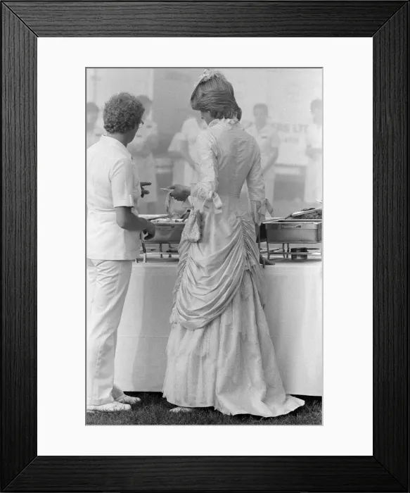 Framed Print : Prince and Princess of Wales tour of Canada in June 1983 Framed Print : Prince and Princess of Wales tour of Canada in June 1983