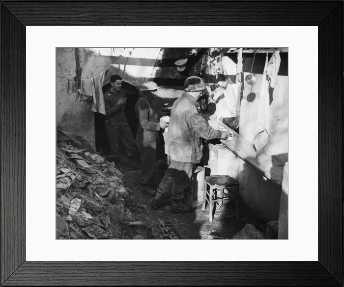 Framed Print : British paratroopers holding positions on the 8th Army front. Left to right: F. K Framed Print : British paratroopers holding positions on the 8th Army front. Left to right: F. K