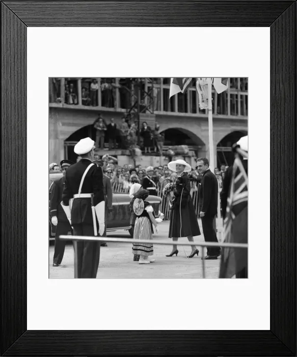 Framed Print : Grace Kelly arrives in Monte Carlo for her wedding to Prince Rainier III in the following
