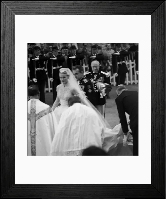 Framed Print : The marriage of Grace Kelly to Prince Rainier III of Monaco. 19th April 1956 Framed Print : The marriage of Grace Kelly to Prince Rainier III of Monaco. 19th April 1956