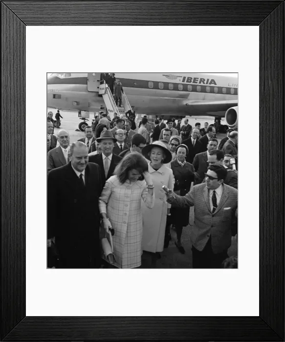 Framed Print : Jacqueline Kennedy arrives in Seville to attend a debutante ball. 15th April 1966