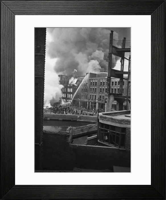Framed Print : Fire fighters and emergency workers fight a fire at Brown Brothers, Great Eastern Street Framed Print : Fire fighters and emergency workers fight a fire at Brown Brothers, Great Eastern Street