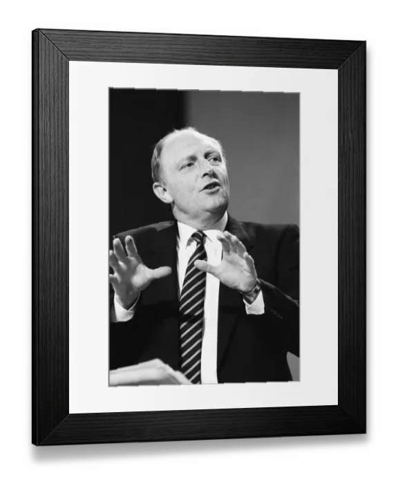 Framed Print : Neil Kinnock speaking at TUC Conference, Bournemouth, Tuesday 6th September 1988 Framed Print : Neil Kinnock speaking at TUC Conference, Bournemouth, Tuesday 6th September 1988