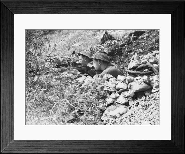 Framed Print : Leading Aircraftman J. Morris and Sgt. E. Hook, part of an R. A. F. regiment in Italy Framed Print : Leading Aircraftman J. Morris and Sgt. E. Hook, part of an R. A. F. regiment in Italy