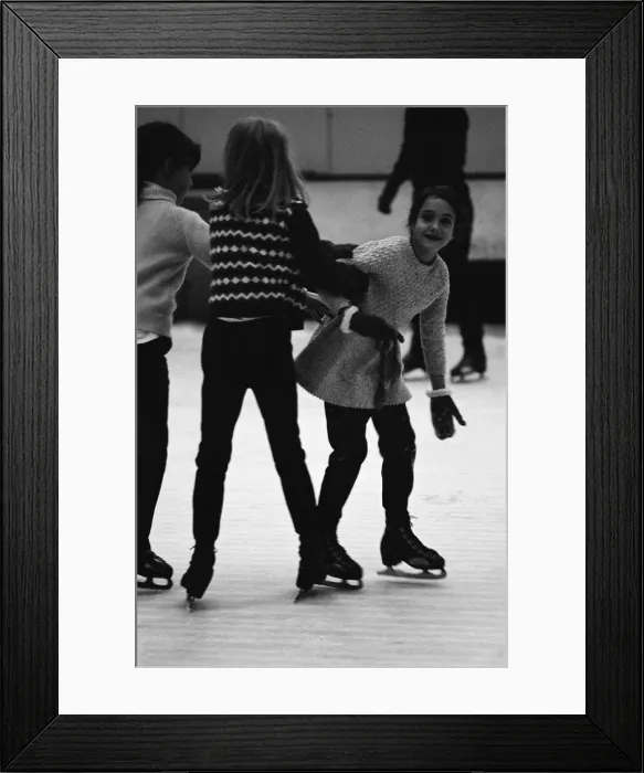 Framed Print : Guildford Children enjoy a day out coach trip to Richmond Ice Rink in Twickenham Framed Print : Guildford Children enjoy a day out coach trip to Richmond Ice Rink in Twickenham
