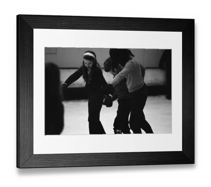 Framed Print : Guildford Children enjoy a day out coach trip to Richmond Ice Rink in Twickenham Framed Print : Guildford Children enjoy a day out coach trip to Richmond Ice Rink in Twickenham