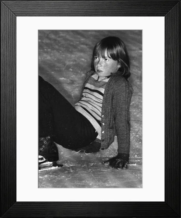 Framed Print : Guildford Children enjoy a day out coach trip to Richmond Ice Rink in Twickenham Framed Print : Guildford Children enjoy a day out coach trip to Richmond Ice Rink in Twickenham